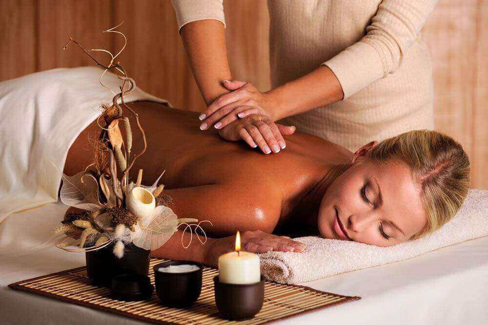 Client receiving a deep tissue RMT massage at Massage Well4U clinic in Scarborough